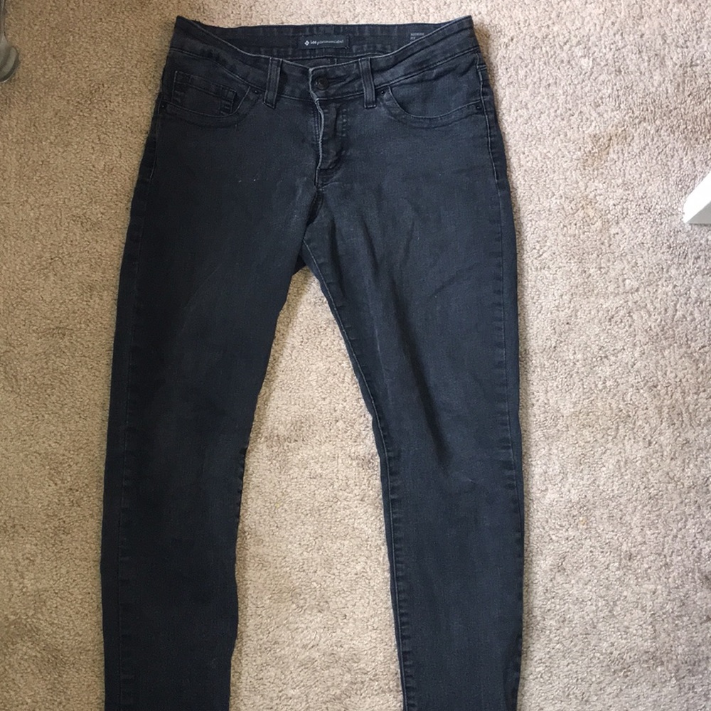 dark grey/black skinny jeans